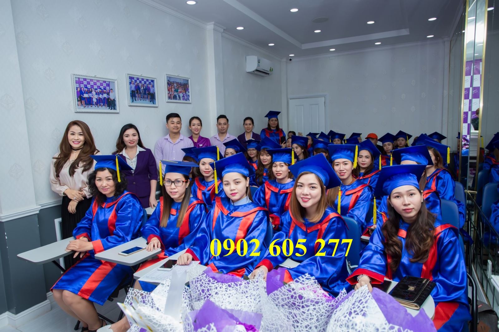 Ở đâu bán đồ tốt nghiệp cấp 3 có sẵn giá rẻ tại Bình Phước