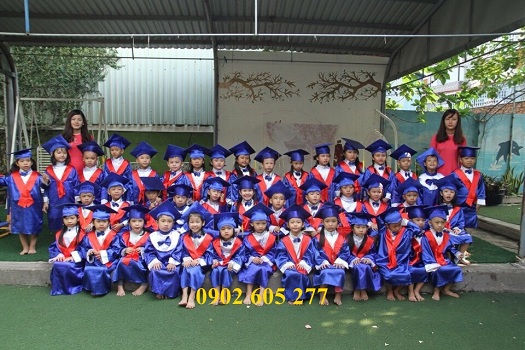 Chuyên may lễ phục tốt nghiệp mầm non giá ưu đãi