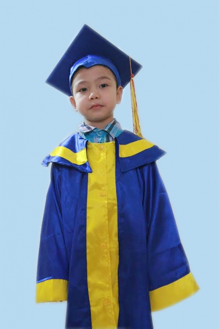 Bán áo cử nhân cấp 1 tại TX Đồng Xoài-Bình Phước